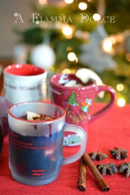 Vin brulé con mele e cannella