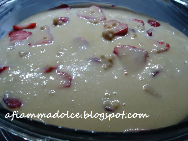Marzipan clafoutis alle fragole
